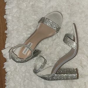 Steve Madden Carrson crystal rhinestone dress sandals ankle strap 10M New